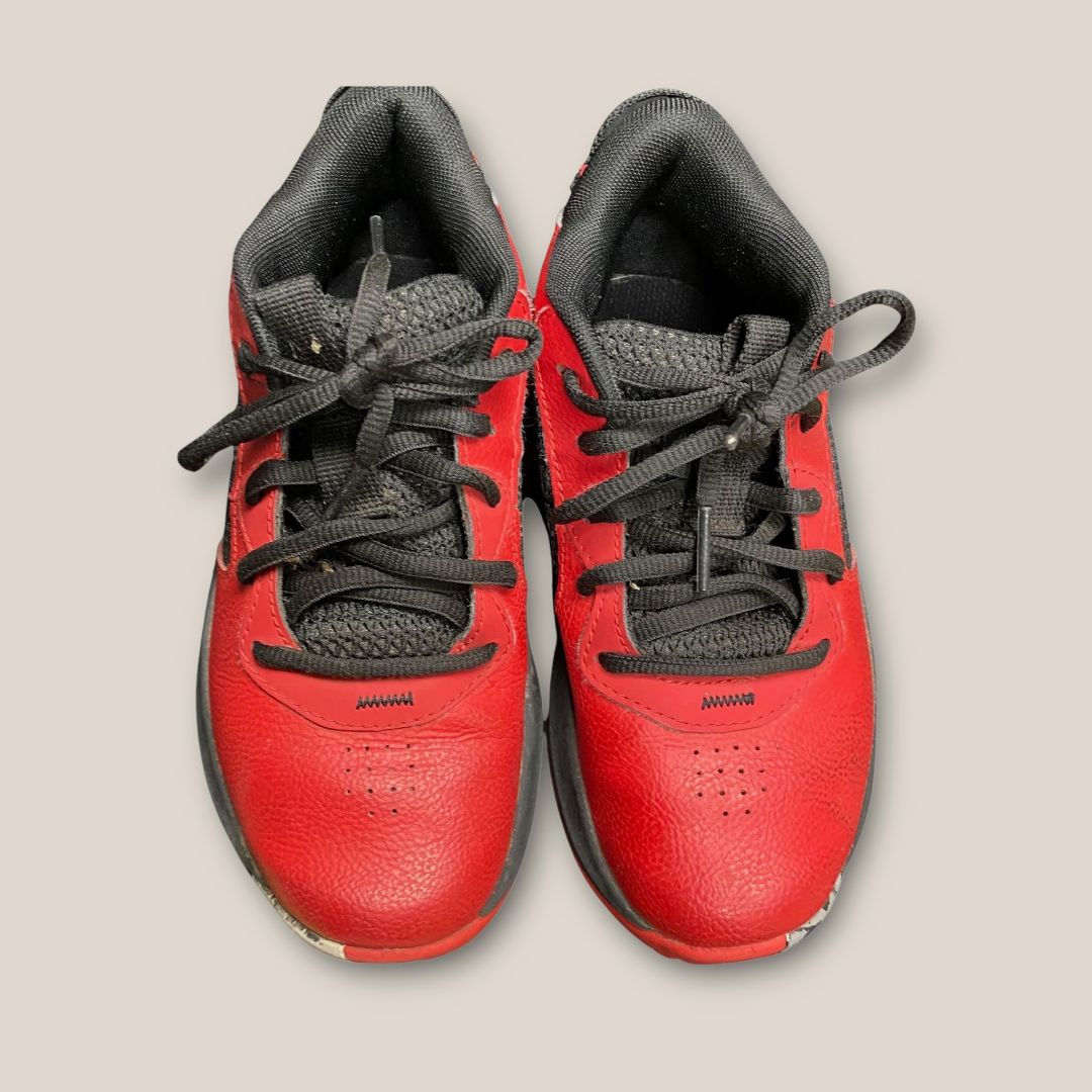 UnderArmour red Tennis Shoes, 1