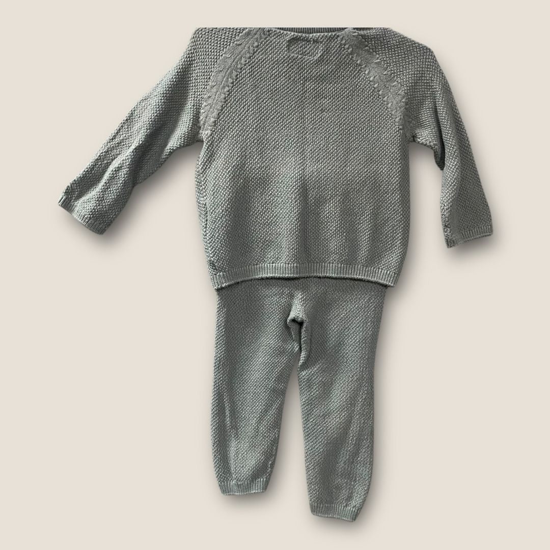 little Planet green 2pc outfit, 18m