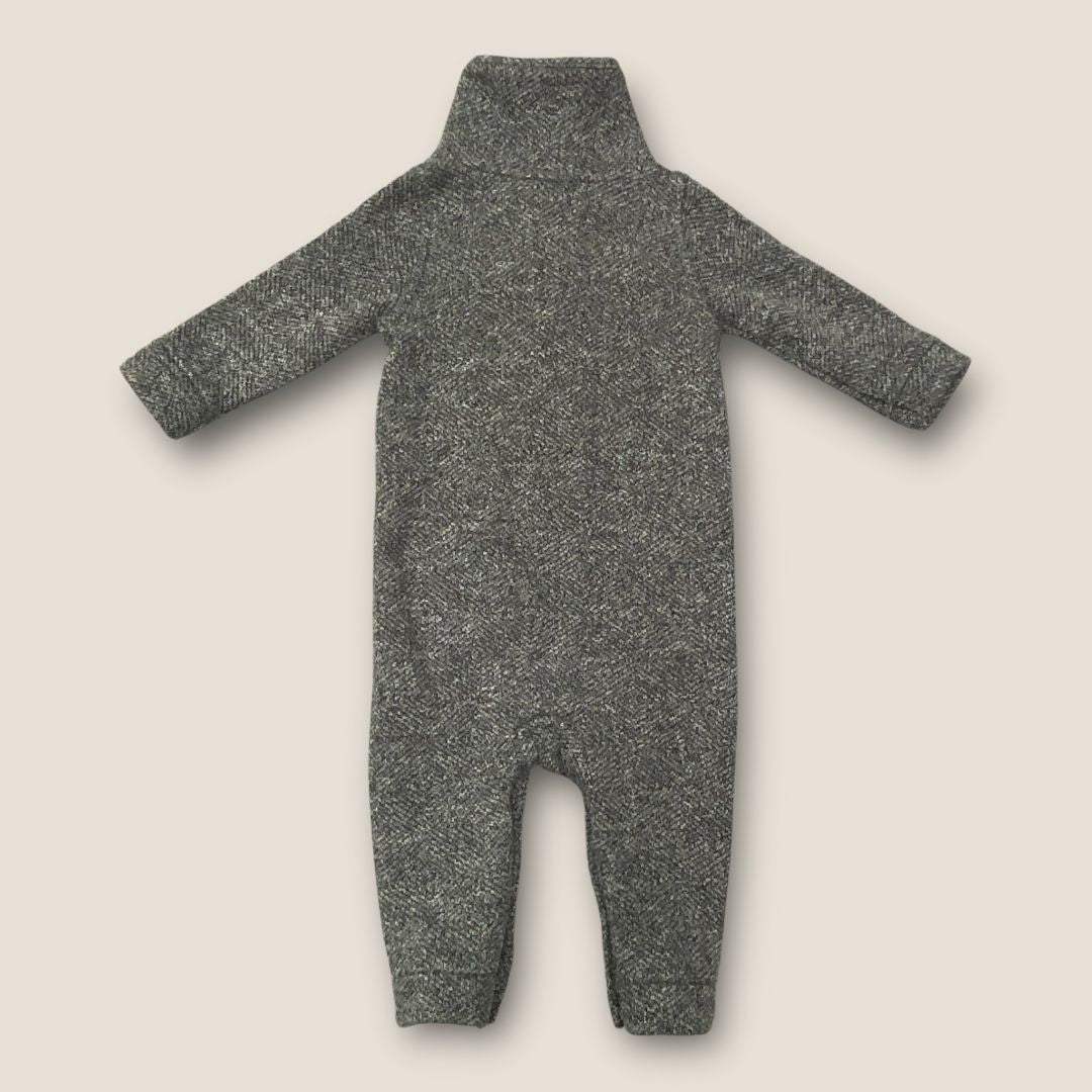 old Navy gray 1pc outfit, 6m