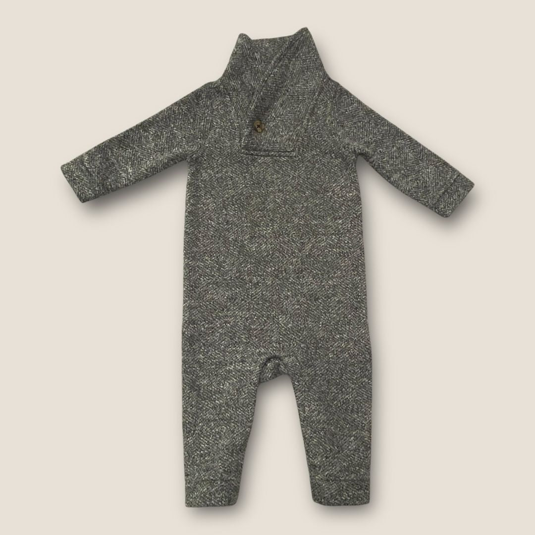 old Navy gray 1pc outfit, 6m