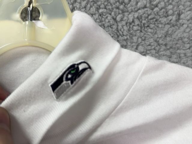 NFL White seahawks Turrle Neck, 3